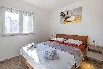 Apartment for 9 in Labin with Pool & Garden