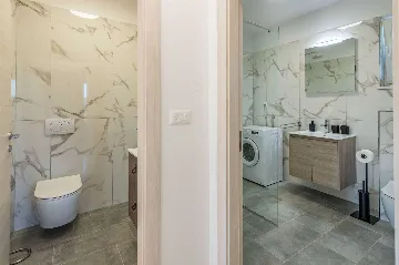 Apartment for 9 in Labin with Pool & Garden