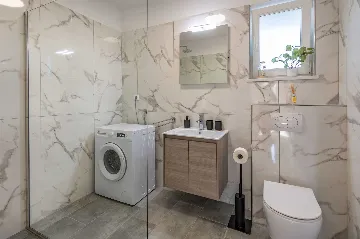 Apartment for 9 in Labin with Pool & Garden