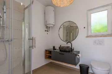 4-Bedroom Villa with Private Heated Pool in Nedešćina