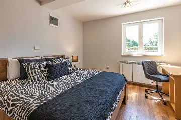 4-Bedroom Villa with Private Heated Pool in Nedešćina