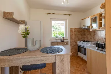 4-Bedroom Villa with Private Heated Pool in Nedešćina