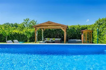 3-Bedroom Villa in Kršan for Up to 7 Guests