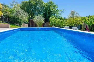 3-Bedroom Villa in Kršan for Up to 7 Guests