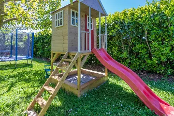 3-Bedroom Villa in Kršan for Up to 7 Guests