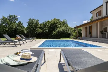 Villa with Private Pool in Krsan for 8 Guests