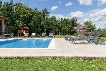 Villa with Private Pool in Krsan for 8 Guests