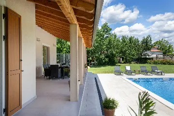 Villa with Private Pool in Krsan for 8 Guests