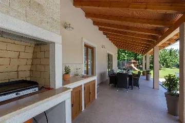 Villa with Private Pool in Krsan for 8 Guests