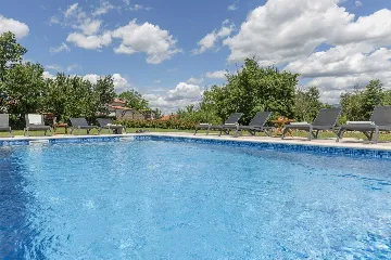 Villa with Private Pool in Krsan for 8 Guests