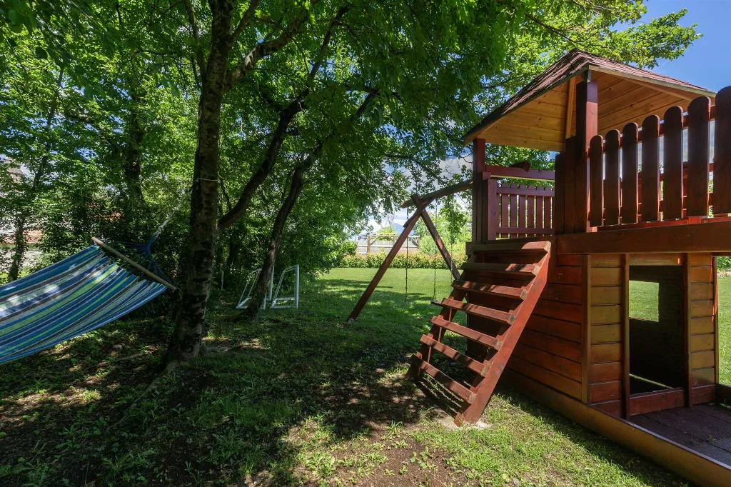 Villa with Private Pool in Krsan for 8 Guests