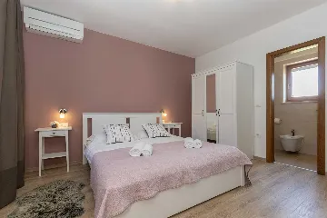 Villa with Private Pool in Krsan for 8 Guests