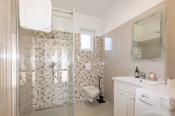 Air-Conditioned 4-Bedroom Villa in Koromačno