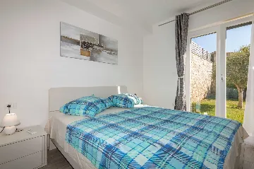 Air-Conditioned 4-Bedroom Villa in Koromačno