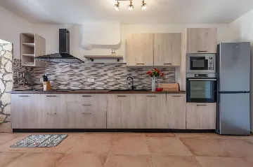 3-Bedroom Villa in Trget for 6 Guests