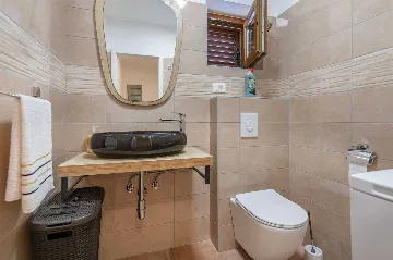 3-Bedroom Villa in Trget for 6 Guests