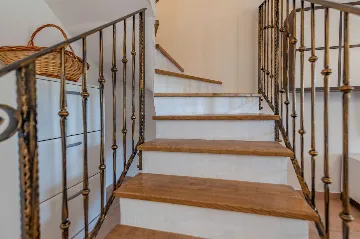 3-Bedroom Villa in Trget for 6 Guests