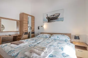 3-Bedroom Villa in Trget for 6 Guests