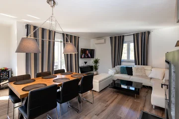 Air-Conditioned Apartment with Private Pool in Labin