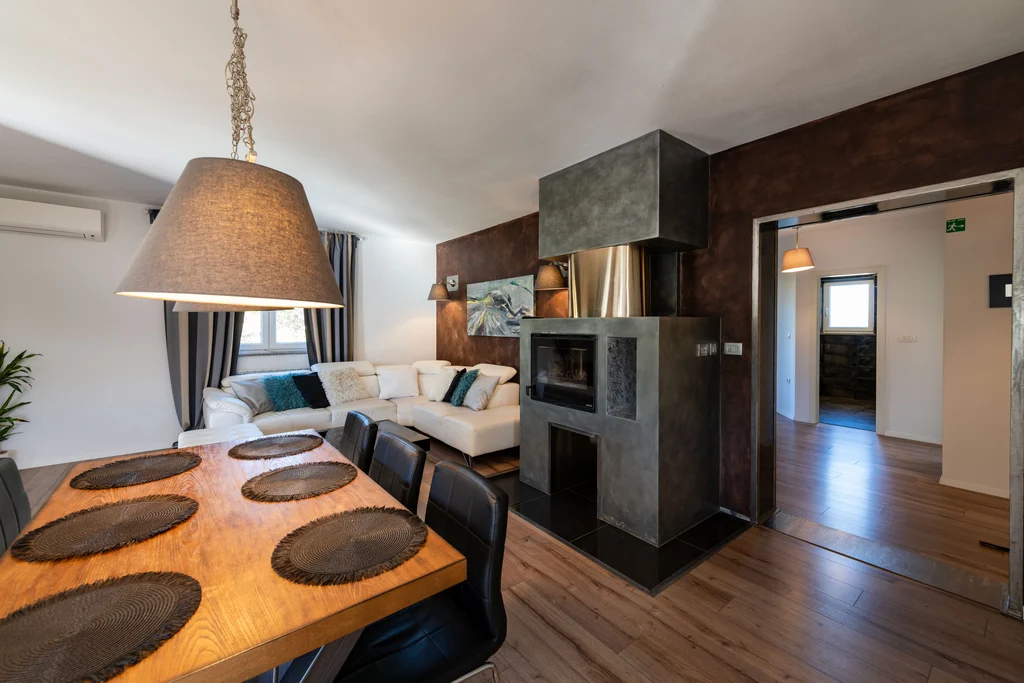 Air-Conditioned Apartment with Private Pool in Labin