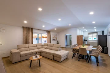 Spacious 5-Bedroom Villa in Gradisce