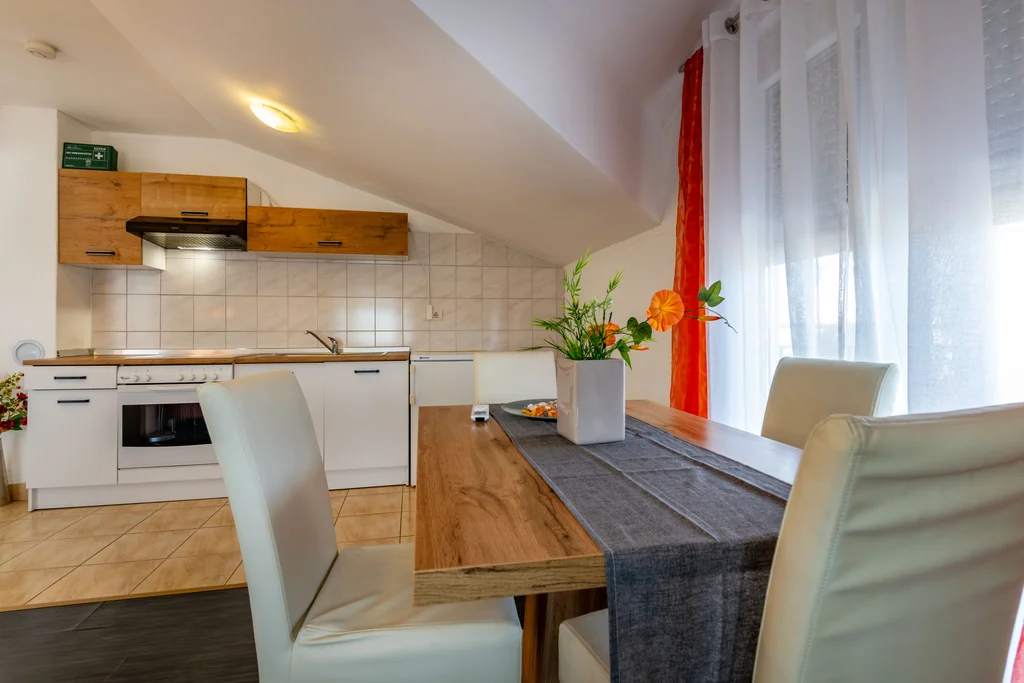 4-Bedroom Villa in Labin for up to 9 Guests