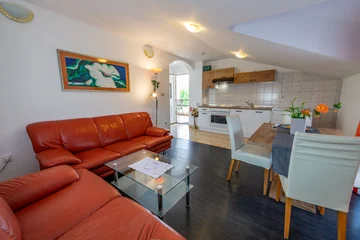 4-Bedroom Villa in Labin for up to 9 Guests