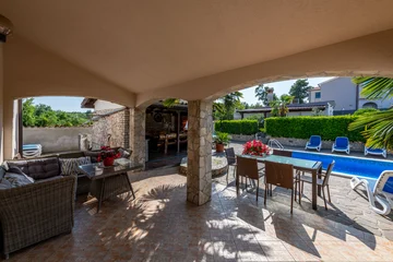 4-Bedroom Villa in Labin for up to 9 Guests