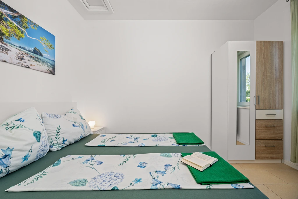 Apartment in Labin for up to 6 guests with Pool