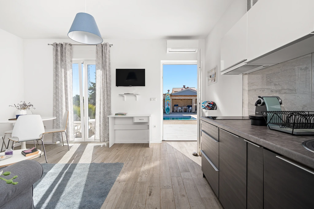 Apartment in Labin for up to 6 guests with Pool
