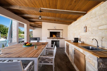 Apartment in Labin for up to 6 guests with Pool