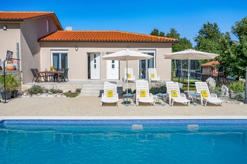 Apartment in Labin for up to 6 guests with Pool