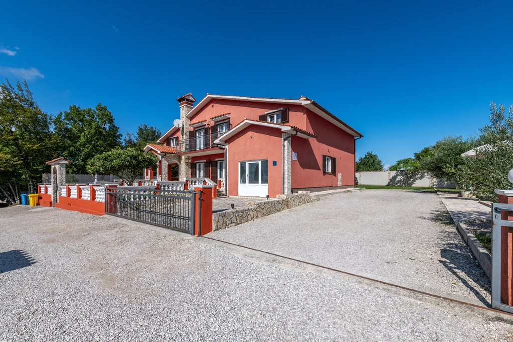 Villa with Private Pool in Labin (Up to 12)