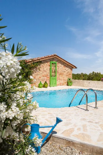2-Bedroom Villa in Labin for 4 Guests