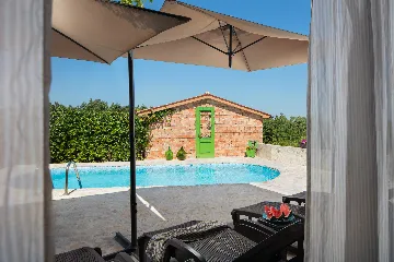 2-Bedroom Villa in Labin for 4 Guests