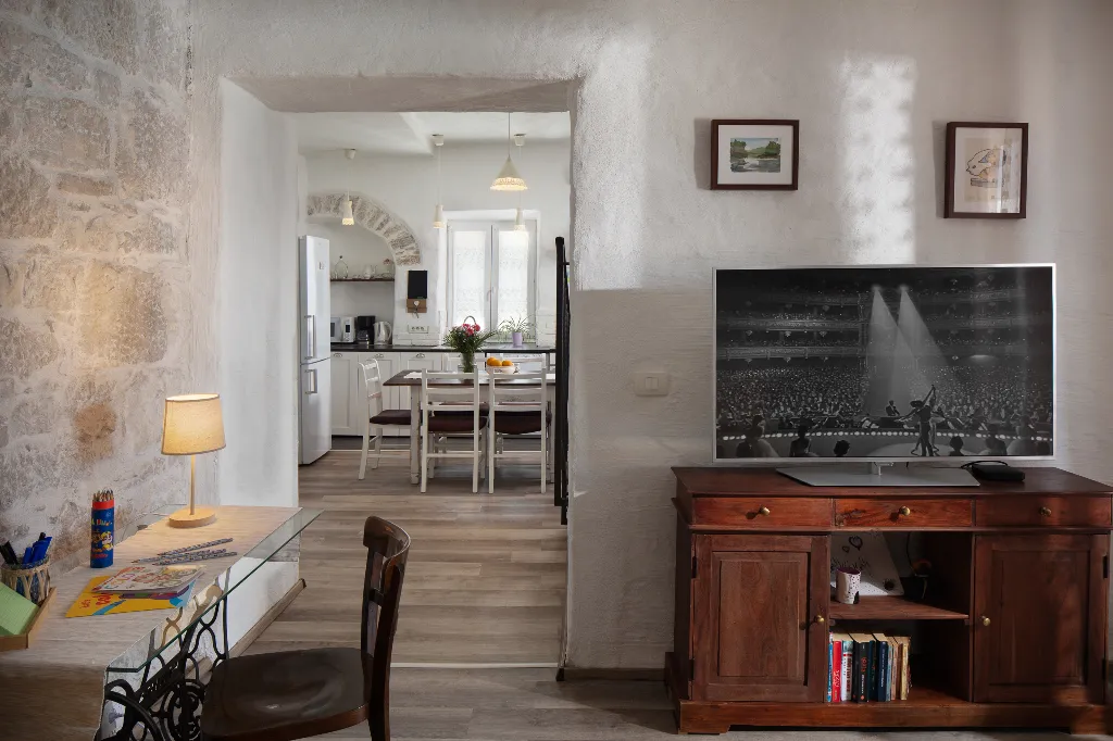 2-Bedroom Villa in Labin for 4 Guests
