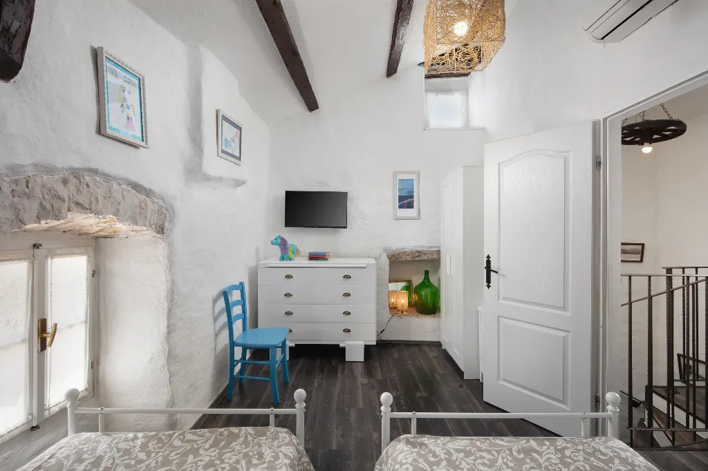 2-Bedroom Villa in Labin for 4 Guests