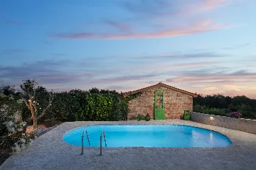 2-Bedroom Villa in Labin for 4 Guests