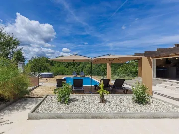 2-Bedroom Villa with Private Garden in Labin