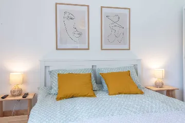 Nedešćina 2-Bedroom Villa with Private Pool for 6