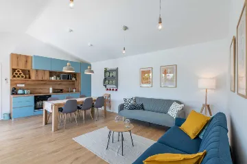 Nedešćina 2-Bedroom Villa with Private Pool for 6