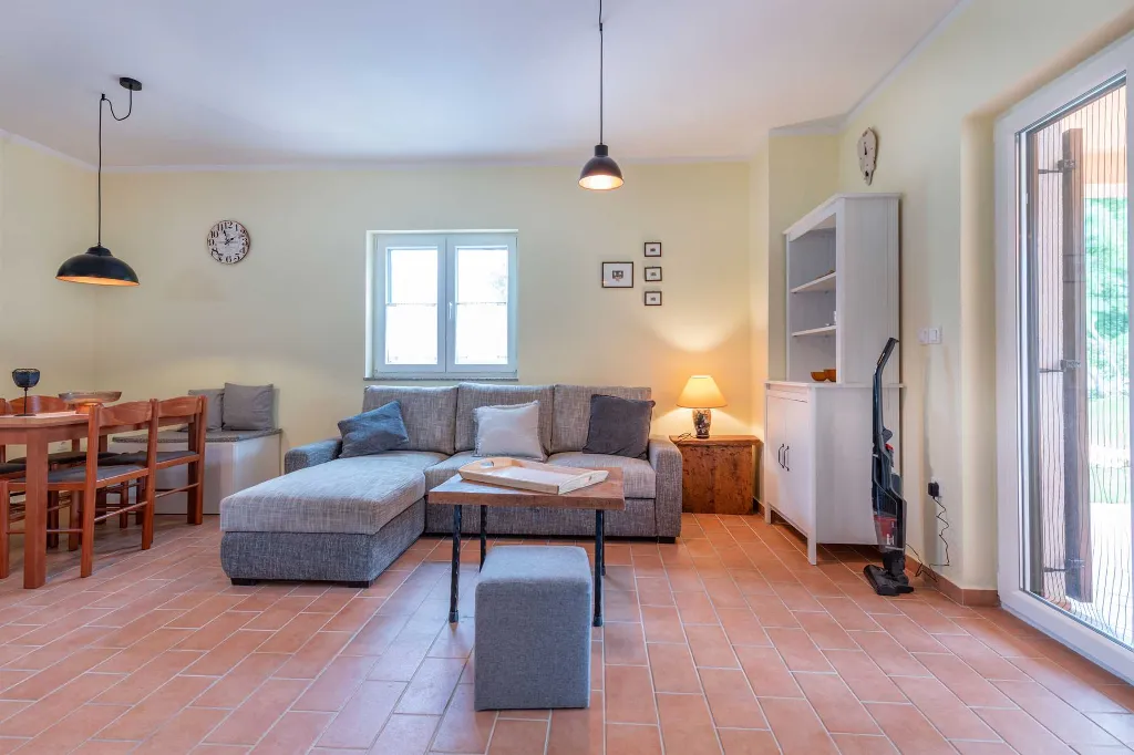 Air-Conditioned Villa with Private Pool near Labin