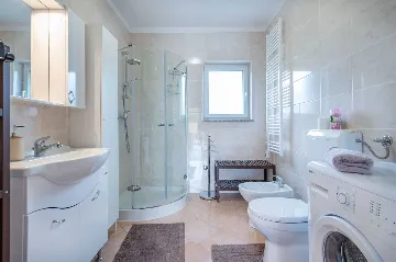 Air-Conditioned Villa with Private Pool near Labin