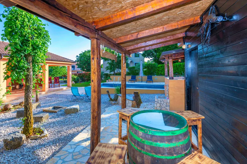 Air-Conditioned Villa with Private Pool near Labin