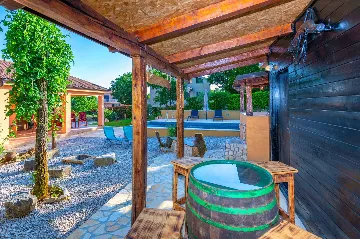 Air-Conditioned Villa with Private Pool near Labin