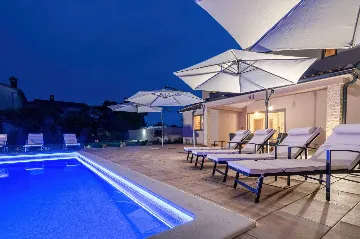 4-Bedroom Villa in Labin for 8 Guests