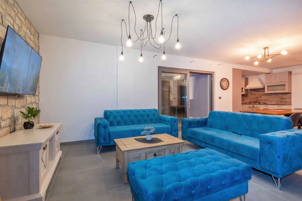 4-Bedroom Villa in Labin for 8 Guests