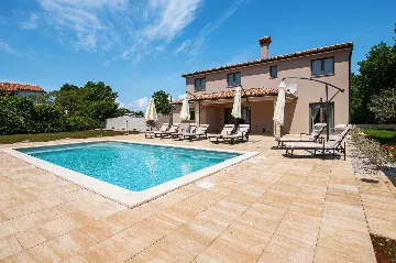 4-Bedroom Villa in Labin for 8 Guests