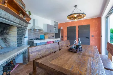 4-Bedroom Villa in Labin for 8 Guests