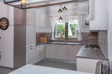 4-Bedroom Villa in Labin for 8 Guests